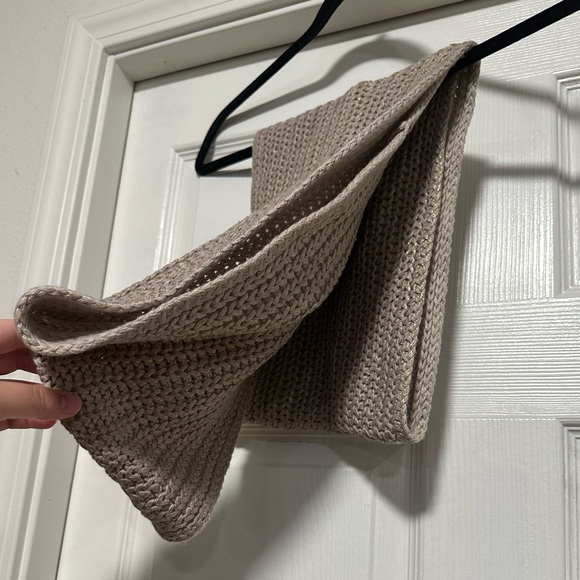 American Eagle Knit Cream Gold Sparkle Infinity Scarf OS - Picture 4 of 5